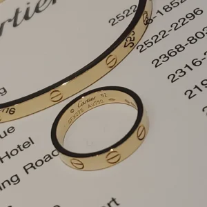 خاتم رجالي بتصميم عصري