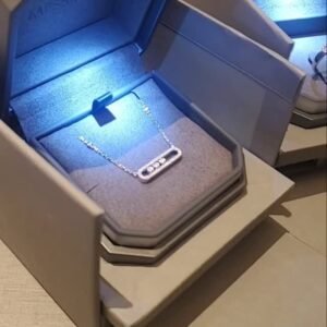 طقم نسائي فاخر