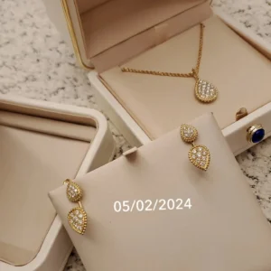 قلادة اسم مخصصة