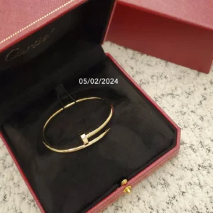 سوار نسائي فاخر